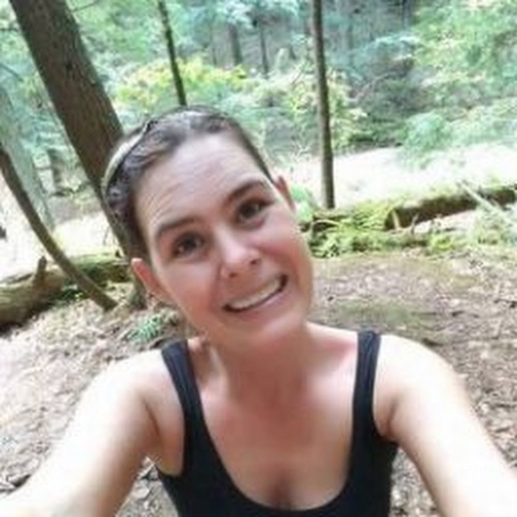 Meet your Posher, Amber - Picture 1 of 1